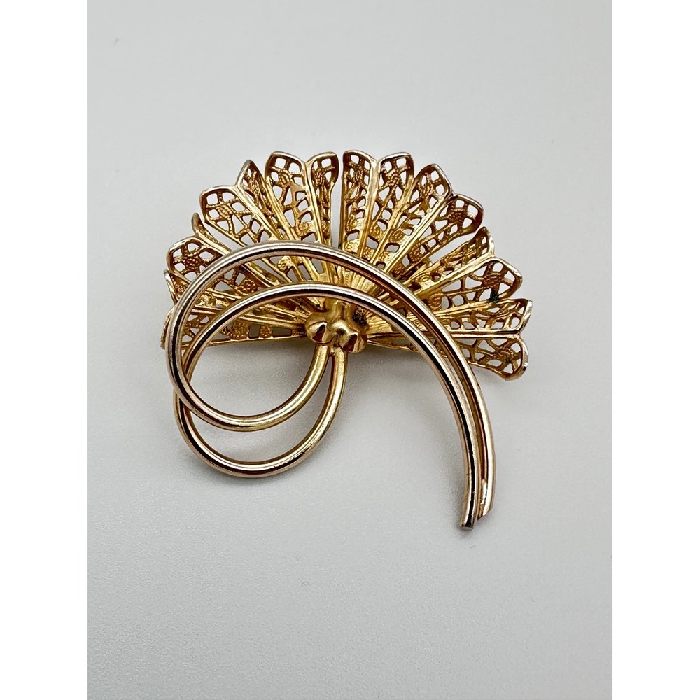Vintage Fan Brooch Gold Tone Filigree Openwork Mid Century Retro Pin OS